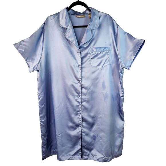 Valerie Stevens Other - Valerie Stevens Lavender Sleep Shirt Women 2XL Covered Buttons Short Sleeves NEW